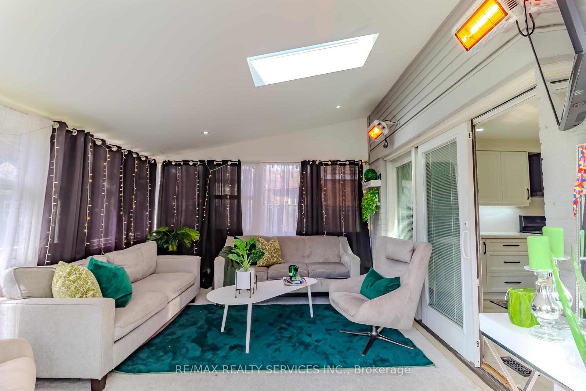 Photo 24 of 1008 Moorelands Crescent, Pickering, Rosebank — HOMEH