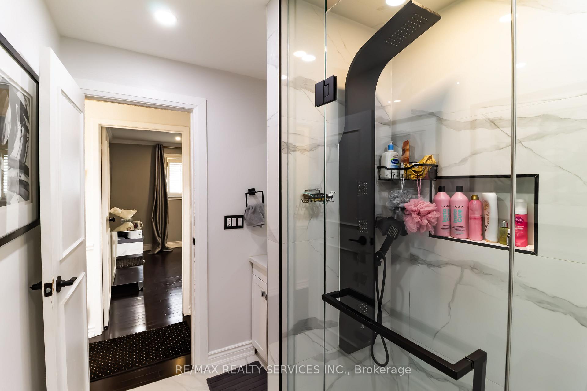 Photo 32 of 1008 Moorelands Crescent, Pickering, Rosebank — HOMEH