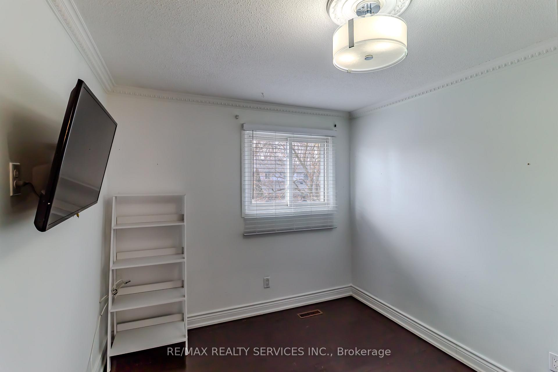 Photo 33 of 1008 Moorelands Crescent, Pickering, Rosebank — HOMEH
