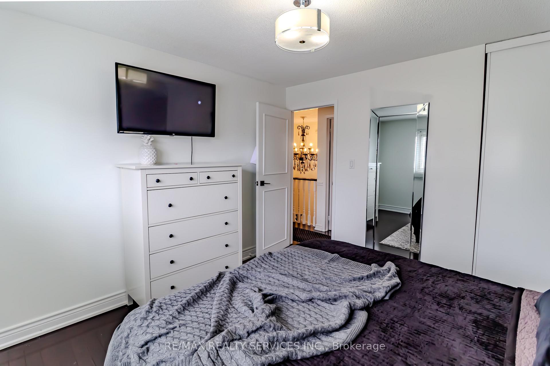 Photo 38 of 1008 Moorelands Crescent, Pickering, Rosebank — HOMEH