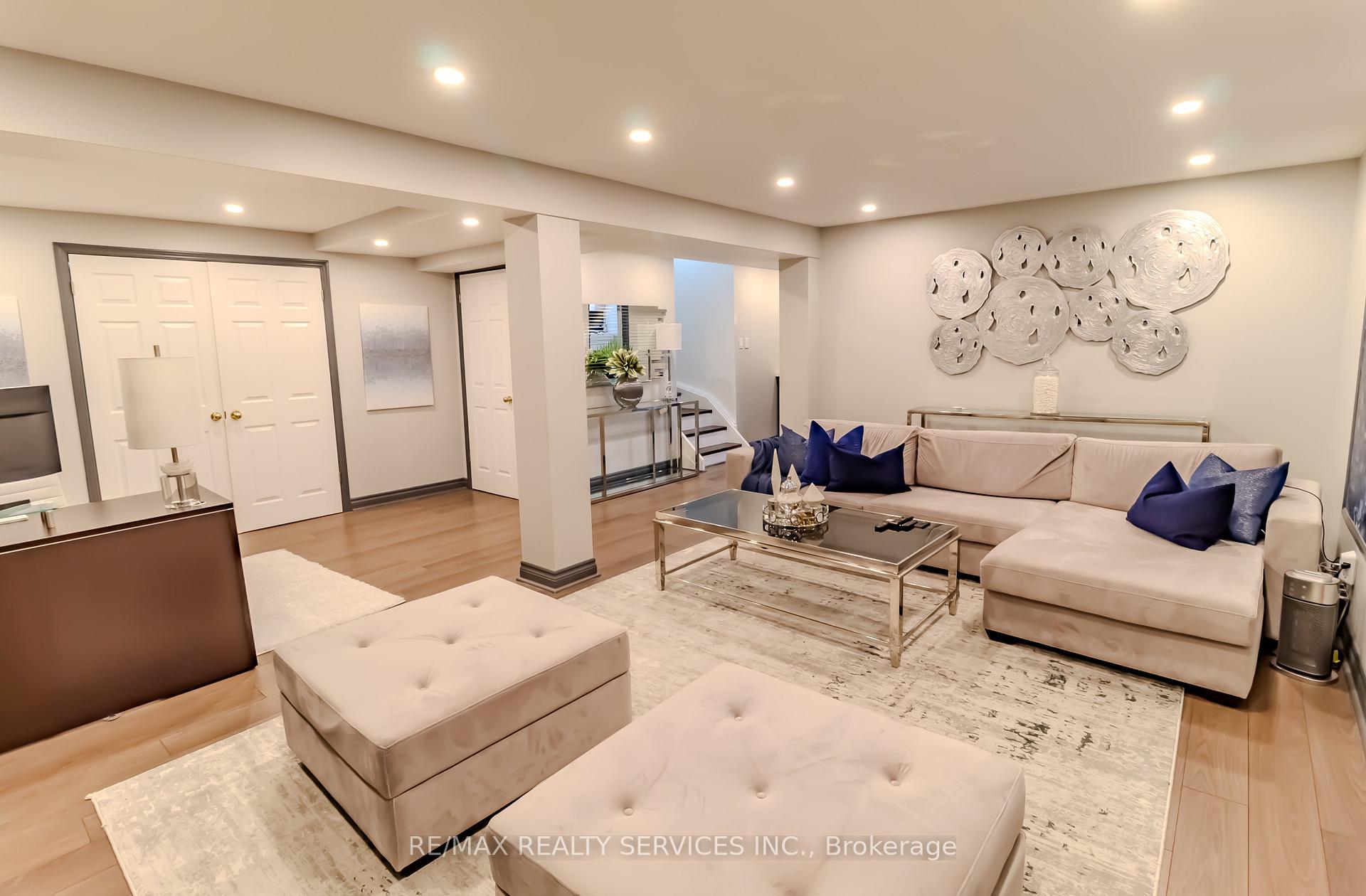 Photo 43 of 1008 Moorelands Crescent, Pickering, Rosebank — HOMEH