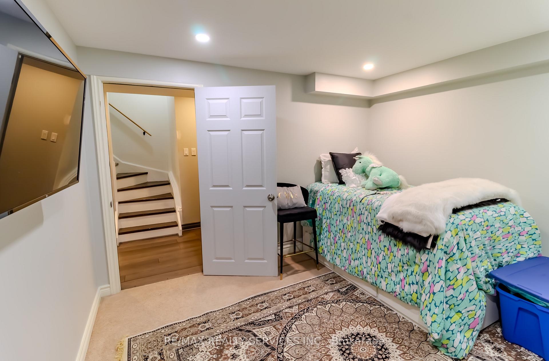Photo 46 of 1008 Moorelands Crescent, Pickering, Rosebank — HOMEH