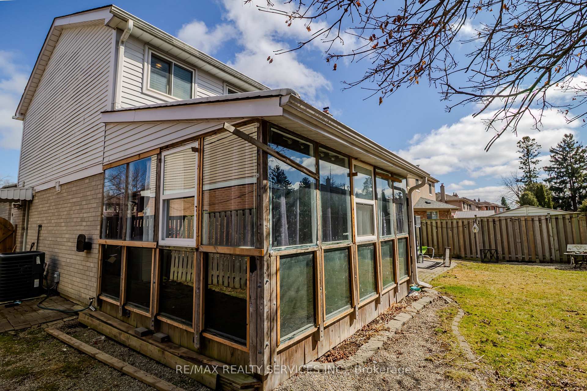 Photo 48 of 1008 Moorelands Crescent, Pickering, Rosebank — HOMEH