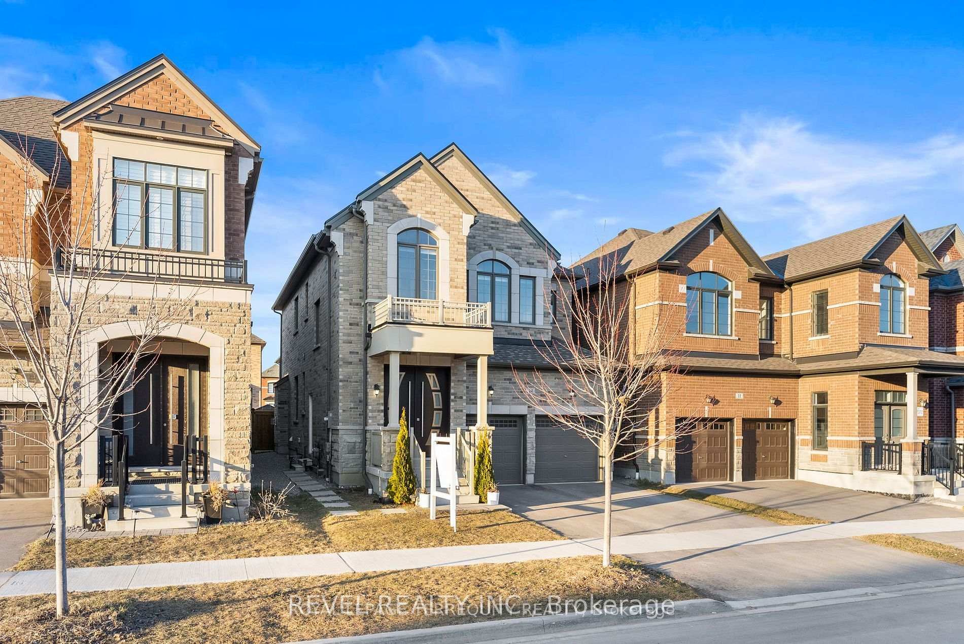 Photo 6 of 24 Auckland Drive, Whitby, Rural Whitby — HOMEH