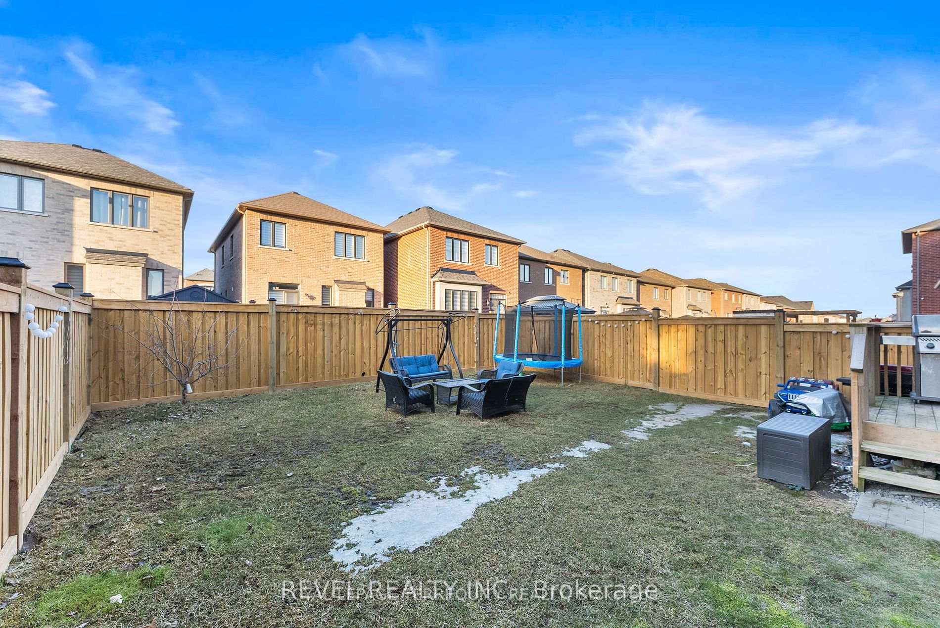 Photo 44 of 24 Auckland Drive, Whitby, Rural Whitby — HOMEH