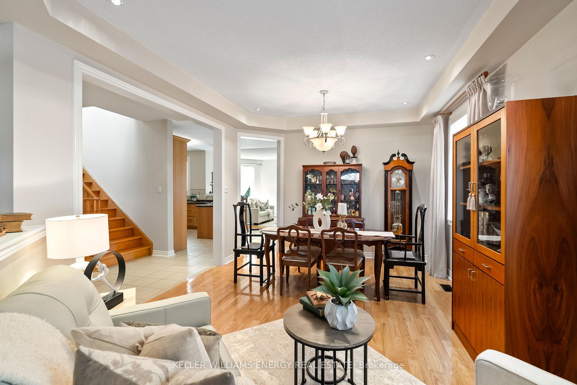 Photo 4 of 40 Tormina Boulevard, Whitby, Taunton North — HOMEH