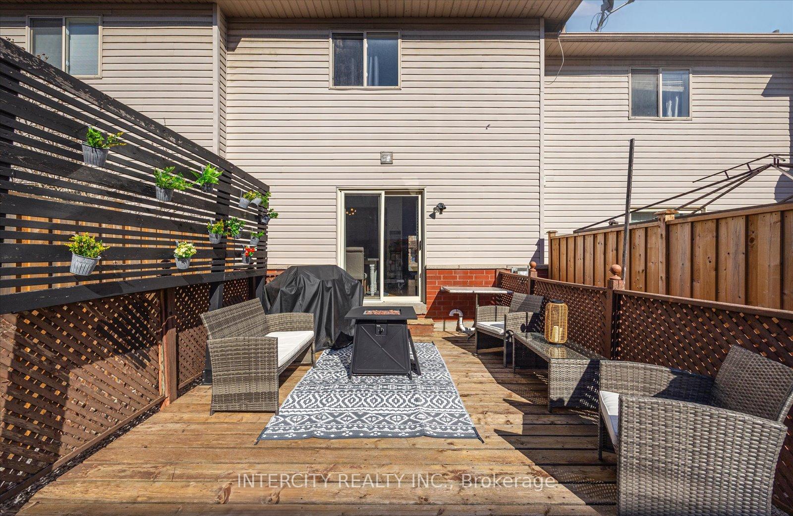 Photo 28 of 372 Sparrow Circle, Pickering, Highbush — HOMEH