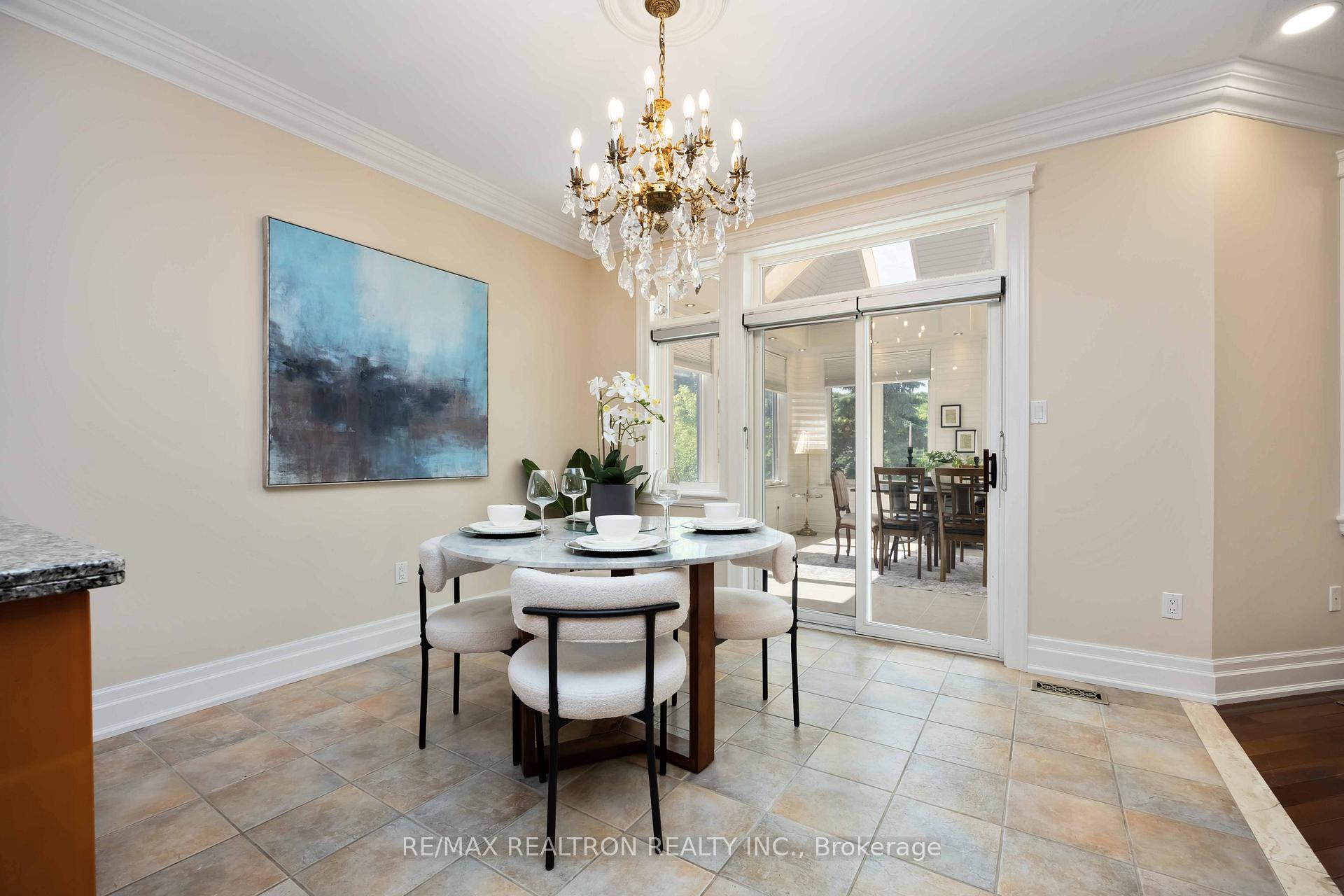 Photo 20 of 192 Nevada Crescent, Vaughan, Rural Vaughan — HOMEH