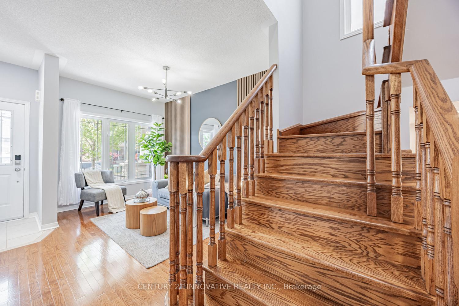 Photo 5 of 14 Barden Crescent, Ajax, Northeast Ajax — HOMEH