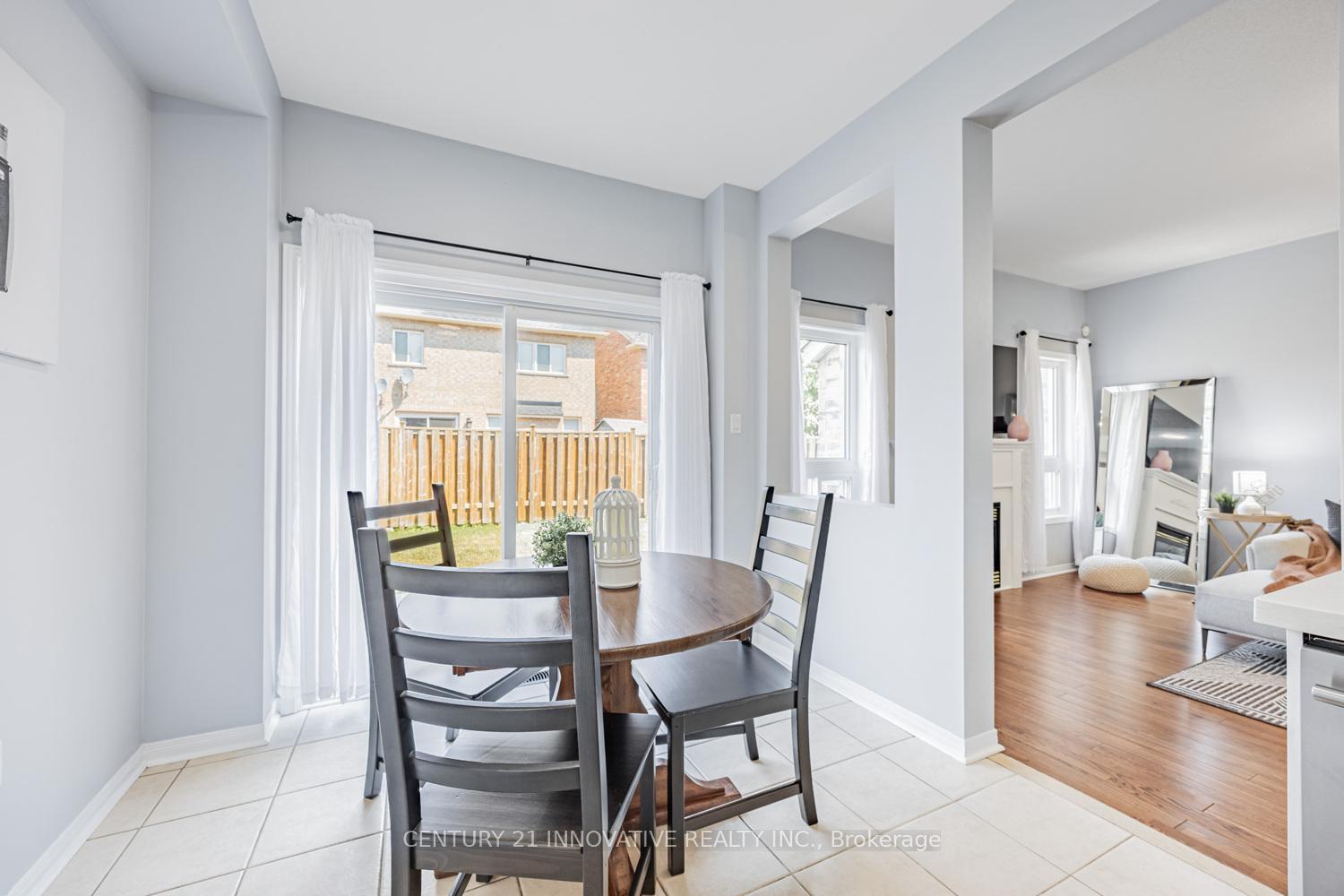 Photo 17 of 14 Barden Crescent, Ajax, Northeast Ajax — HOMEH