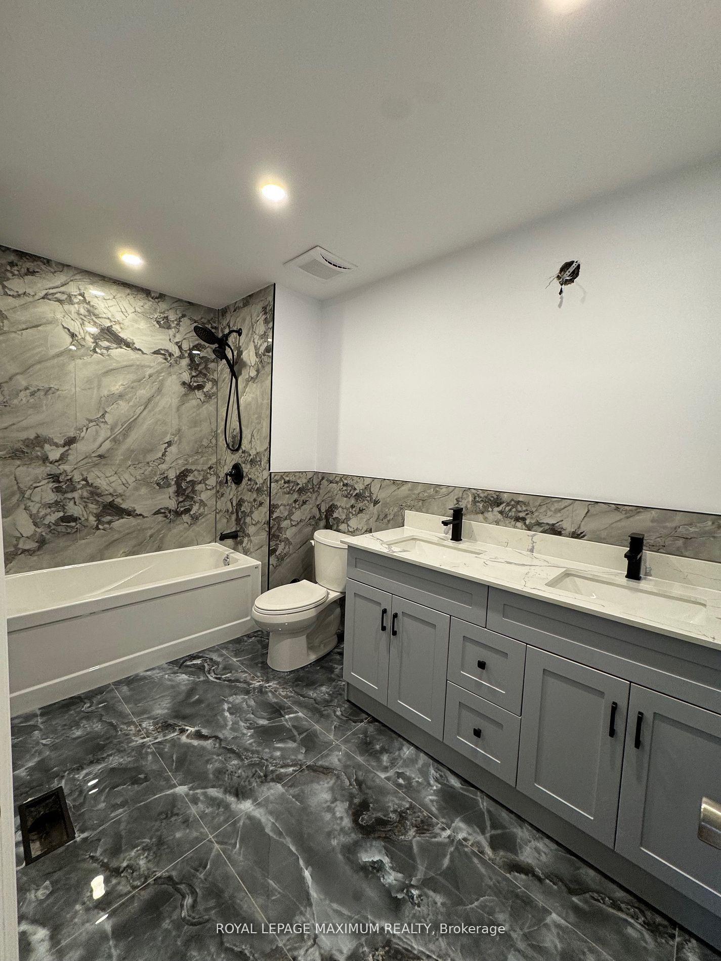 Photo 9 of 62 Raymond Road, Vaughan, West Woodbridge — HOMEH