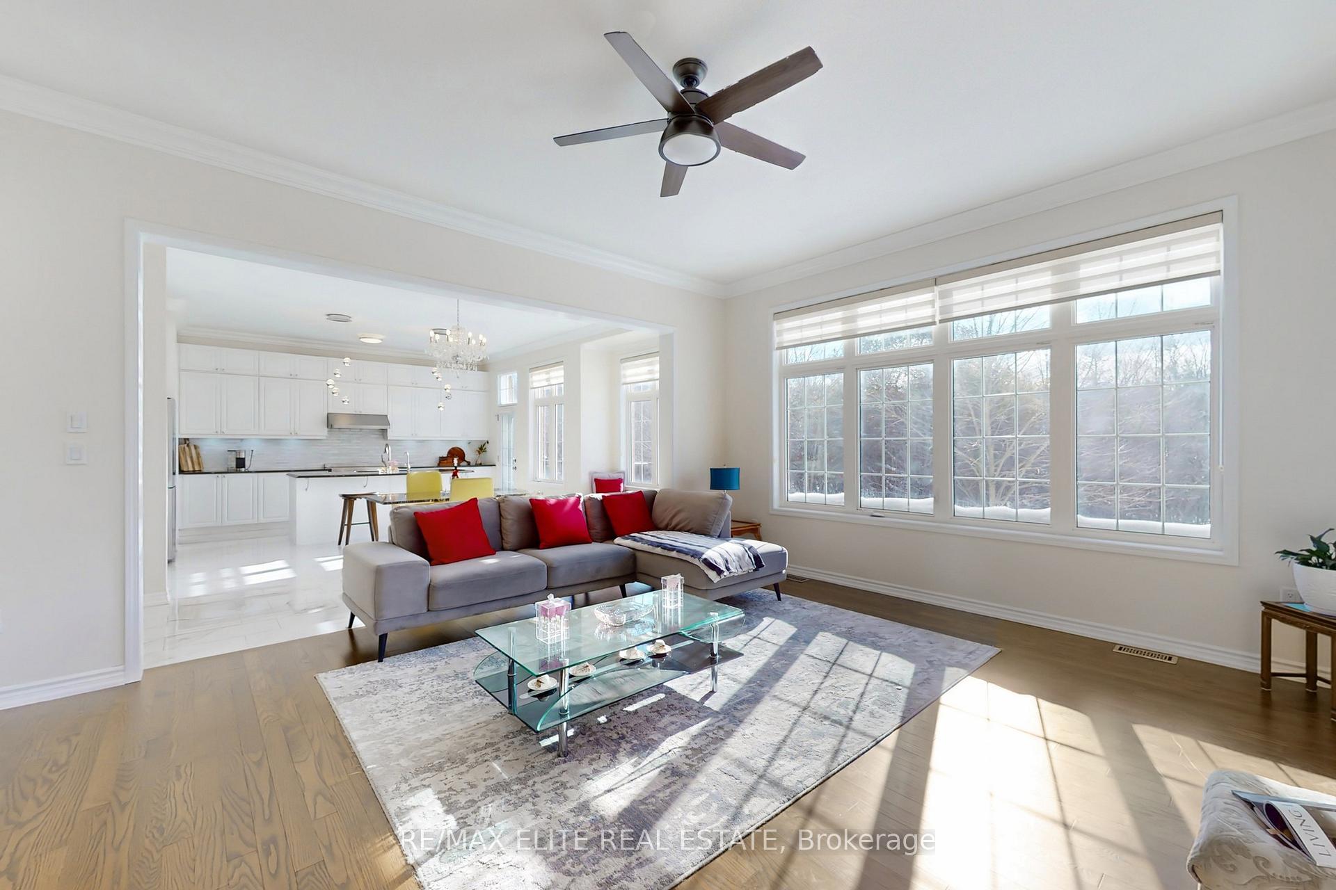 Photo 9 of 105 Bridgepointe Court, Aurora, Rural Aurora — HOMEH