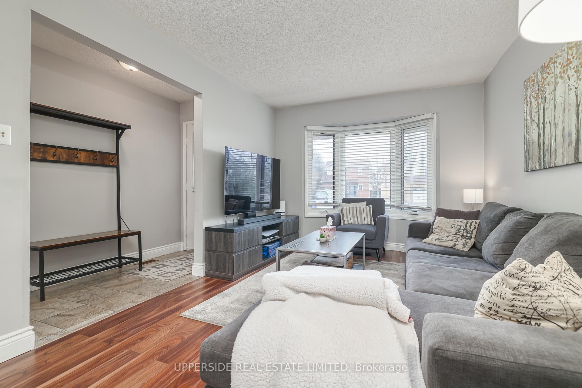 Photo 5 of 69 Janedale Crescent, Whitby, Blue Grass Meadows — HOMEH