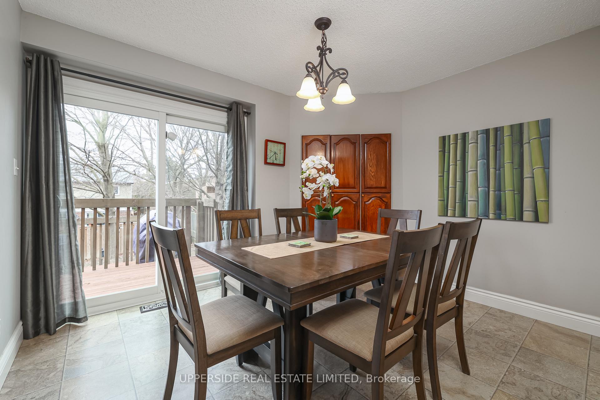 Photo 14 of 69 Janedale Crescent, Whitby, Blue Grass Meadows — HOMEH