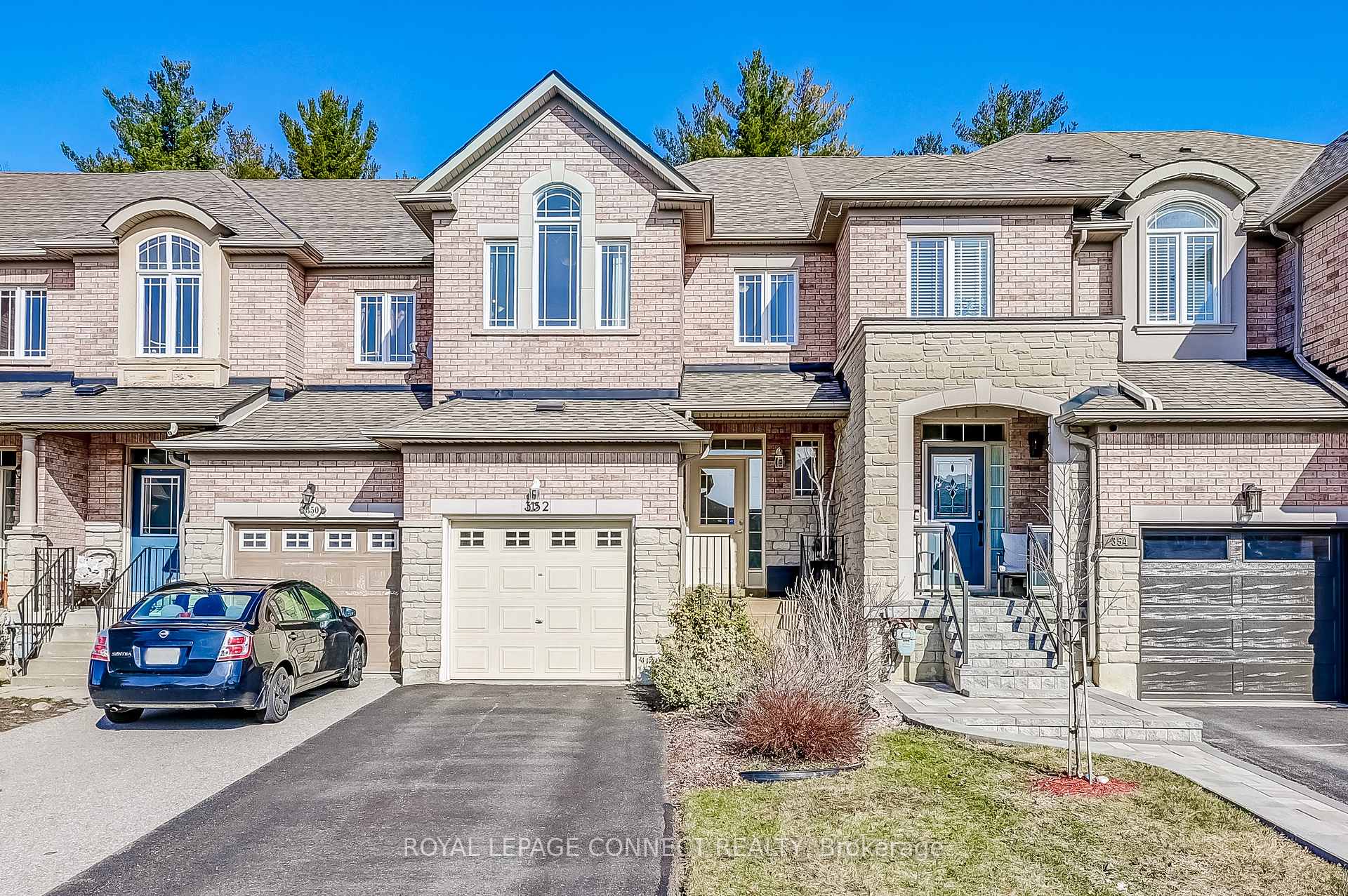 Photo 3 of 352 Strouds Lane, Pickering, Highbush — HOMEH