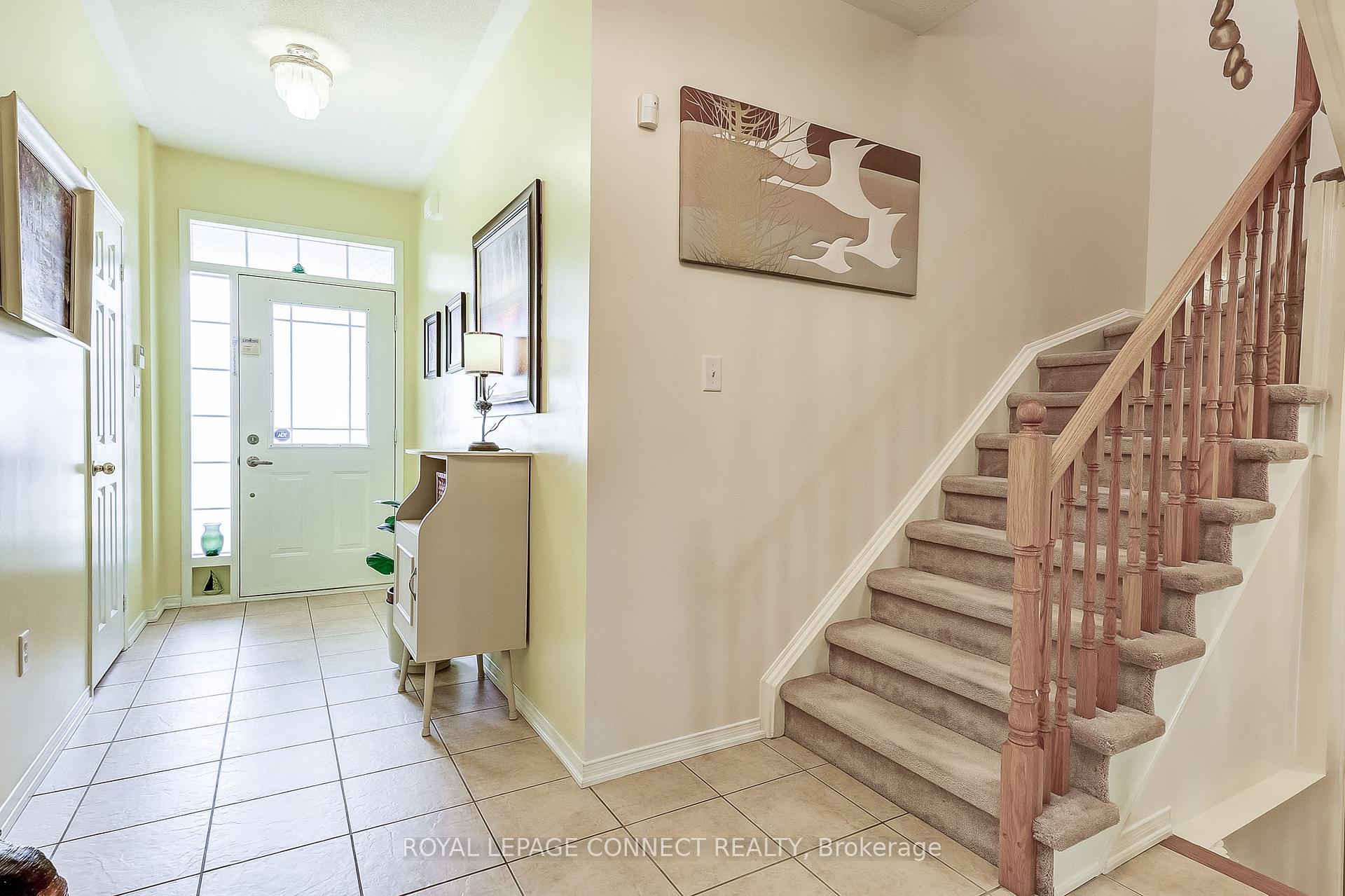 Photo 16 of 352 Strouds Lane, Pickering, Highbush — HOMEH