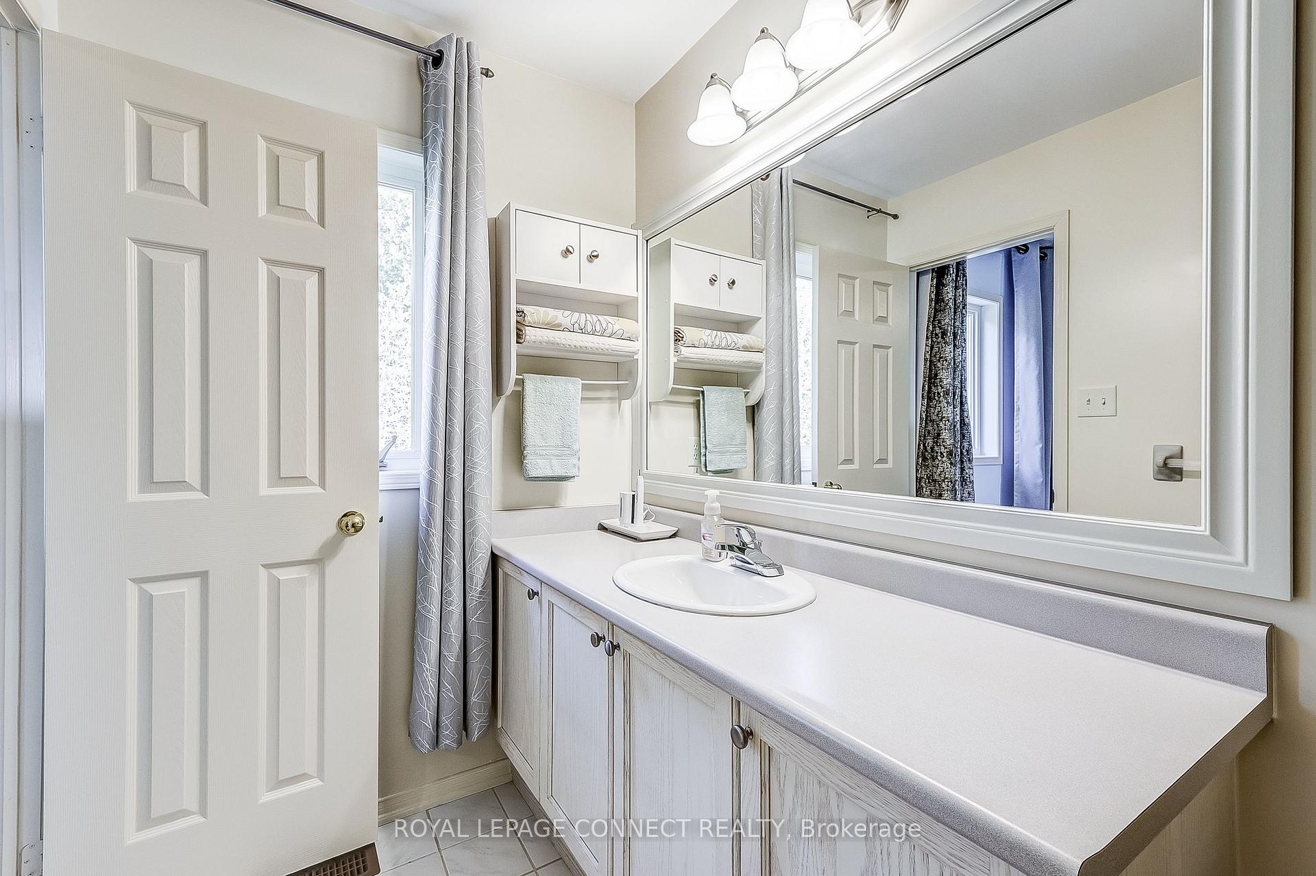 Photo 22 of 352 Strouds Lane, Pickering, Highbush — HOMEH