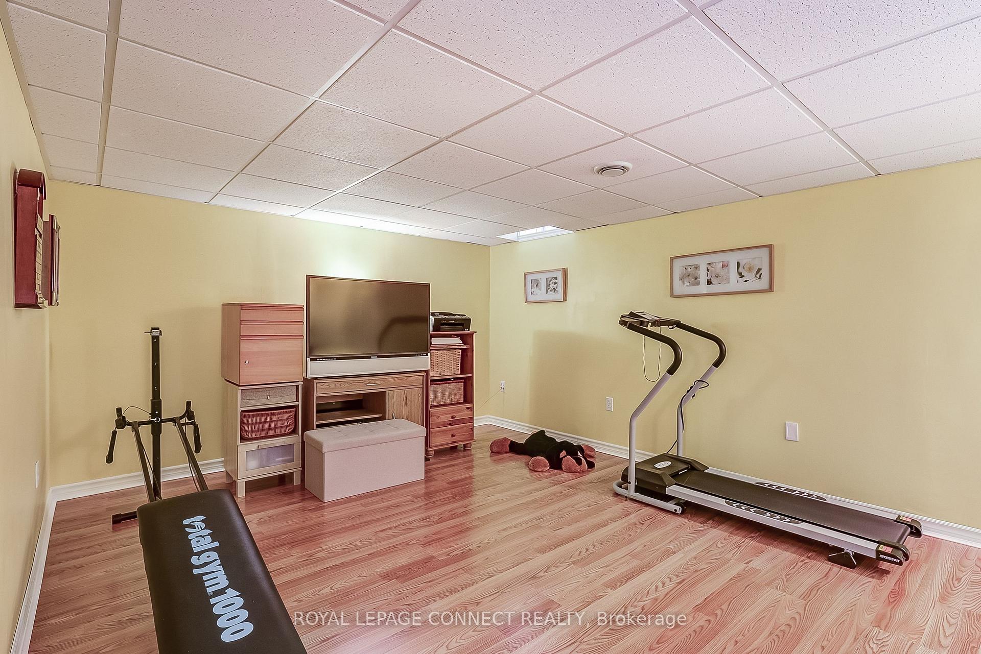 Photo 29 of 352 Strouds Lane, Pickering, Highbush — HOMEH