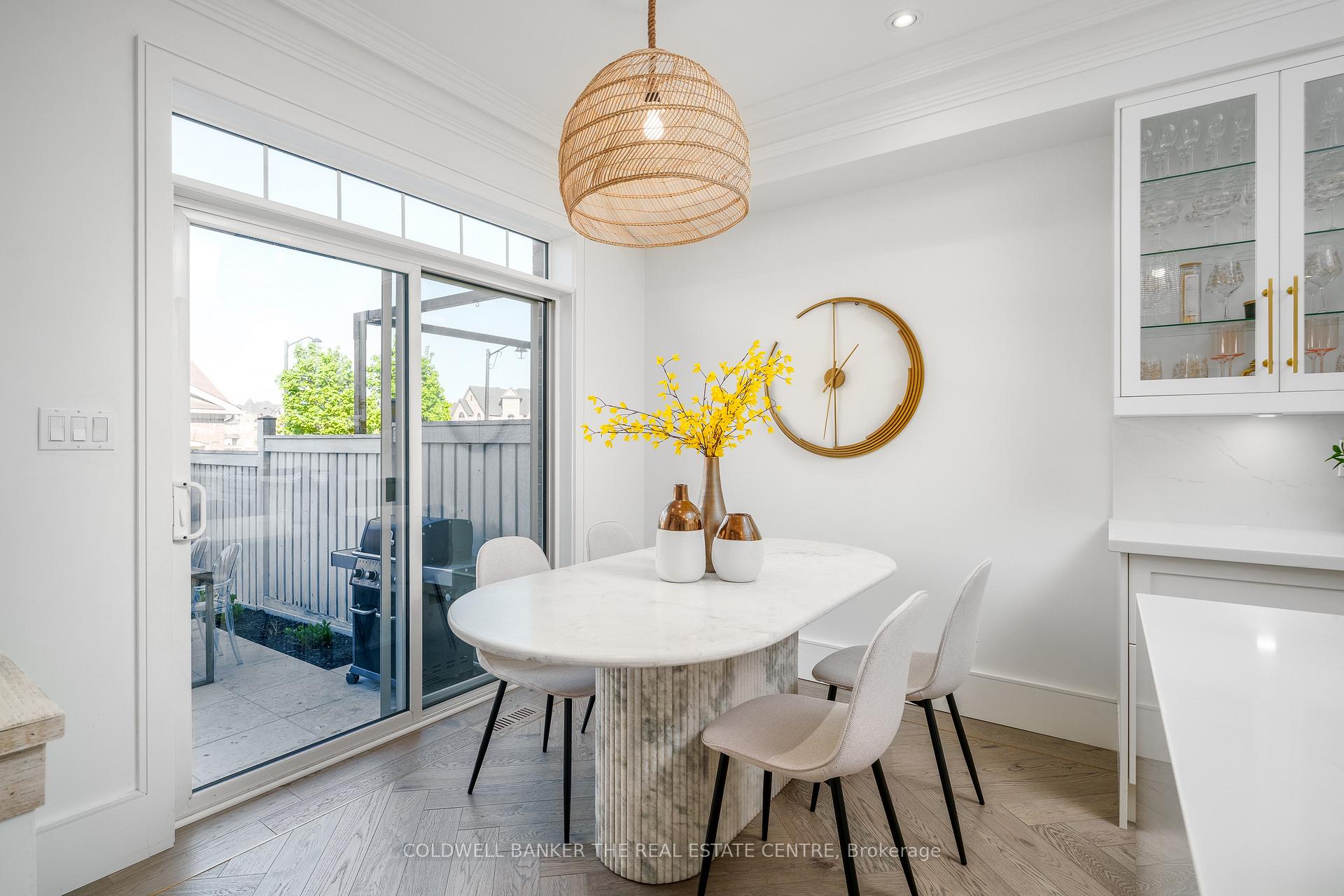 Photo 8 of 3 Aster Drive, Vaughan, Kleinburg — HOMEH