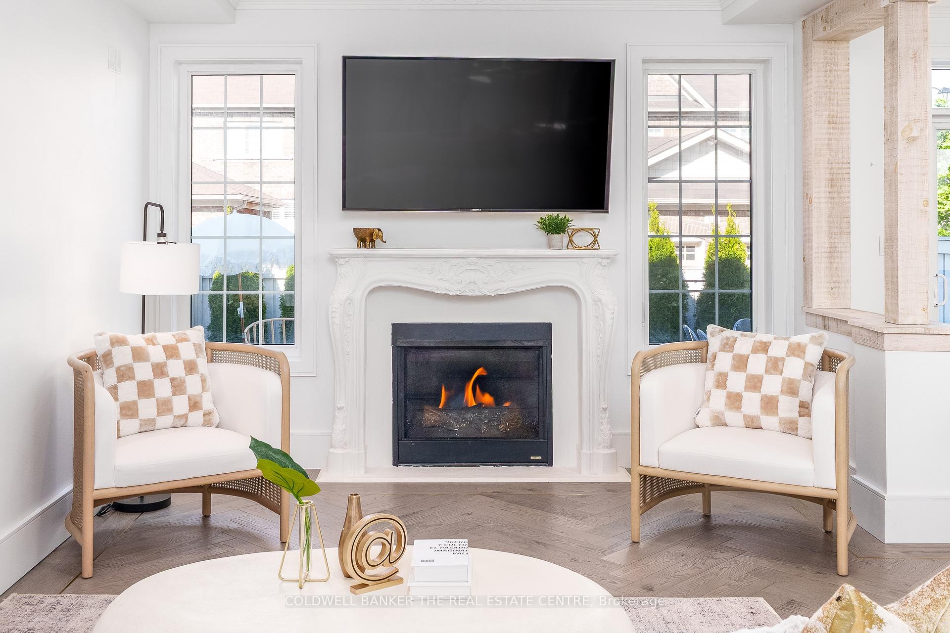 Photo 11 of 3 Aster Drive, Vaughan, Kleinburg — HOMEH