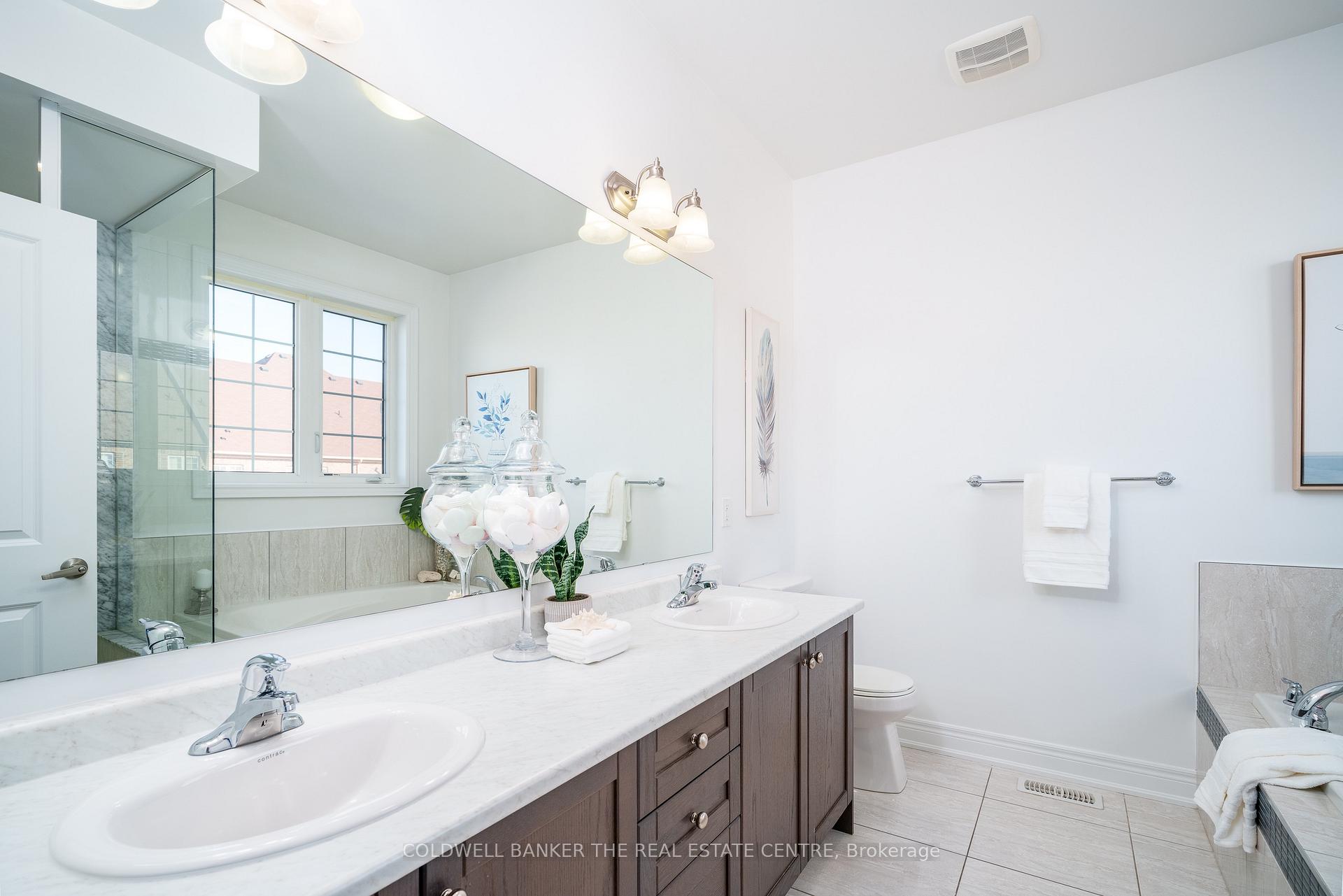 Photo 16 of 3 Aster Drive, Vaughan, Kleinburg — HOMEH