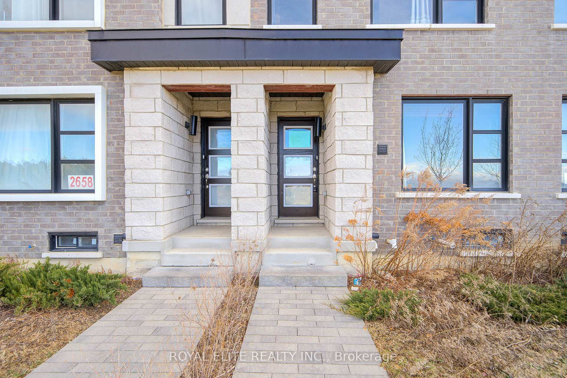 Photo 2 of 2656 Castlegate Crossing, Pickering, Duffin Heights — HOMEH