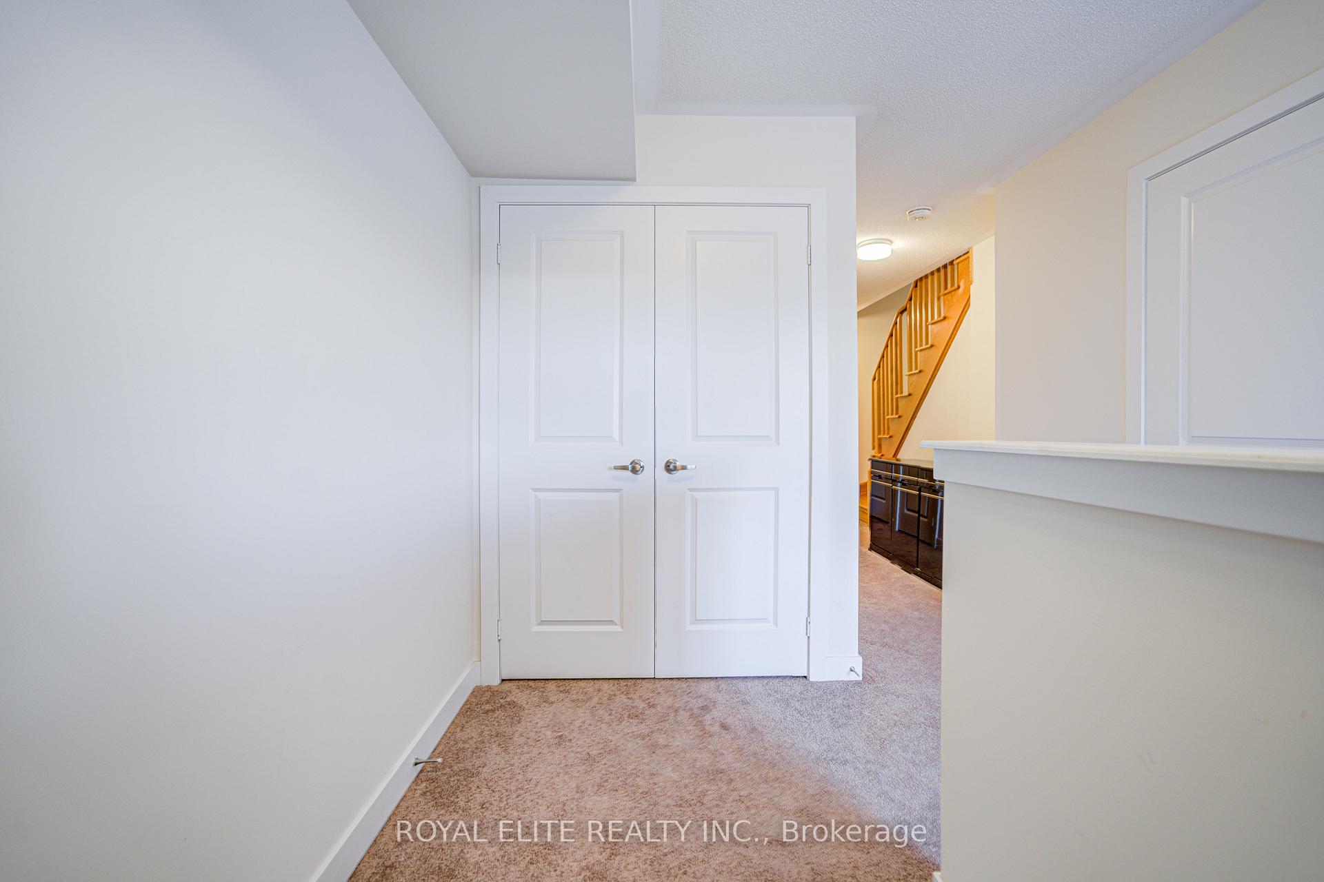 Photo 4 of 2656 Castlegate Crossing, Pickering, Duffin Heights — HOMEH