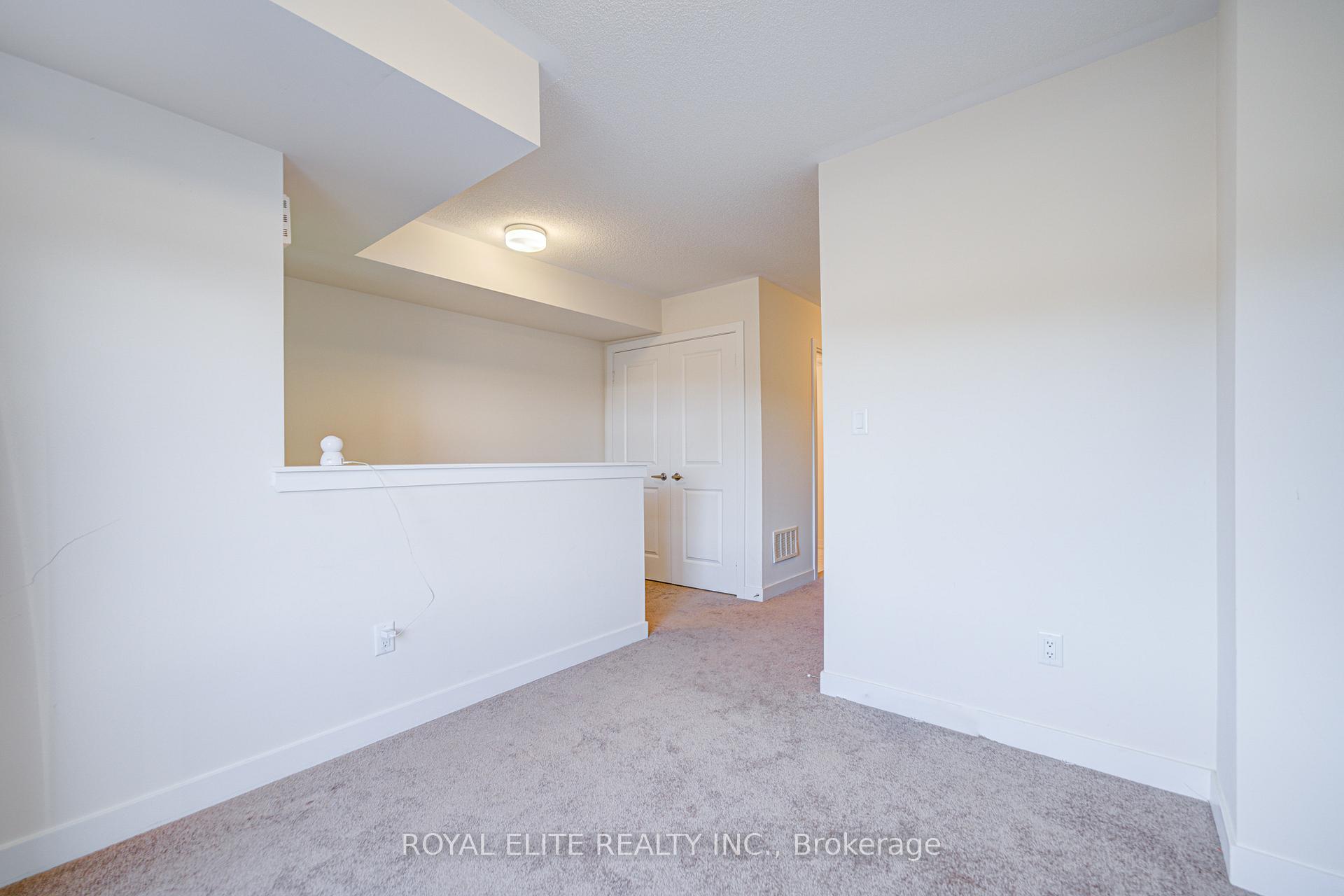 Photo 7 of 2656 Castlegate Crossing, Pickering, Duffin Heights — HOMEH