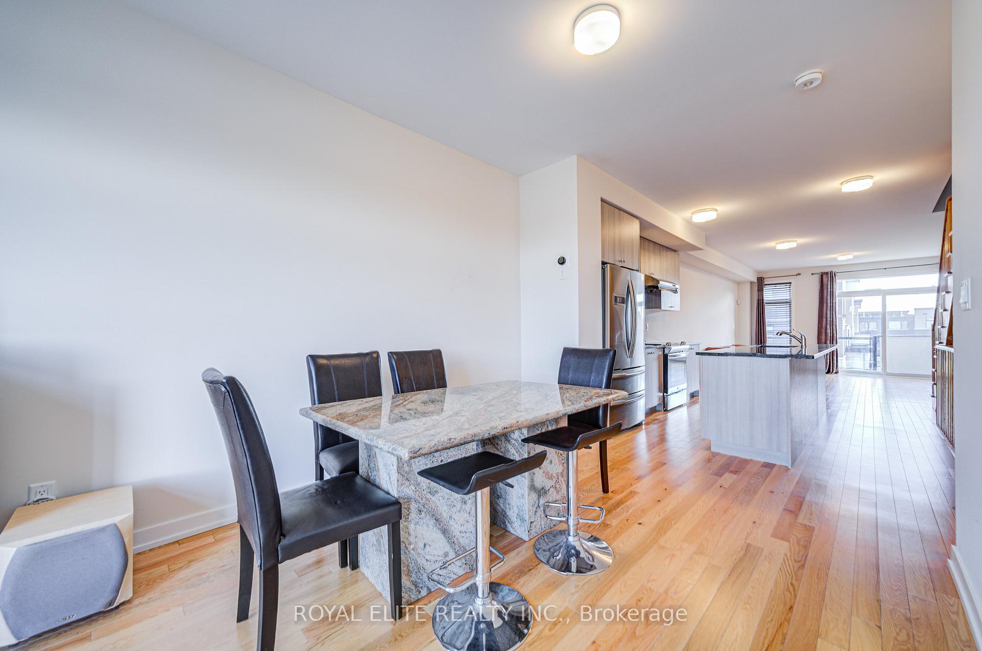 Photo 13 of 2656 Castlegate Crossing, Pickering, Duffin Heights — HOMEH