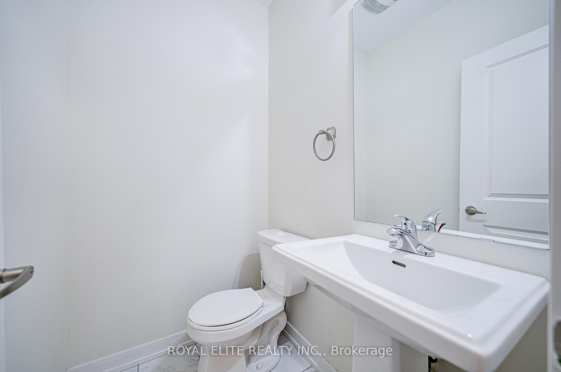Photo 17 of 2656 Castlegate Crossing, Pickering, Duffin Heights — HOMEH