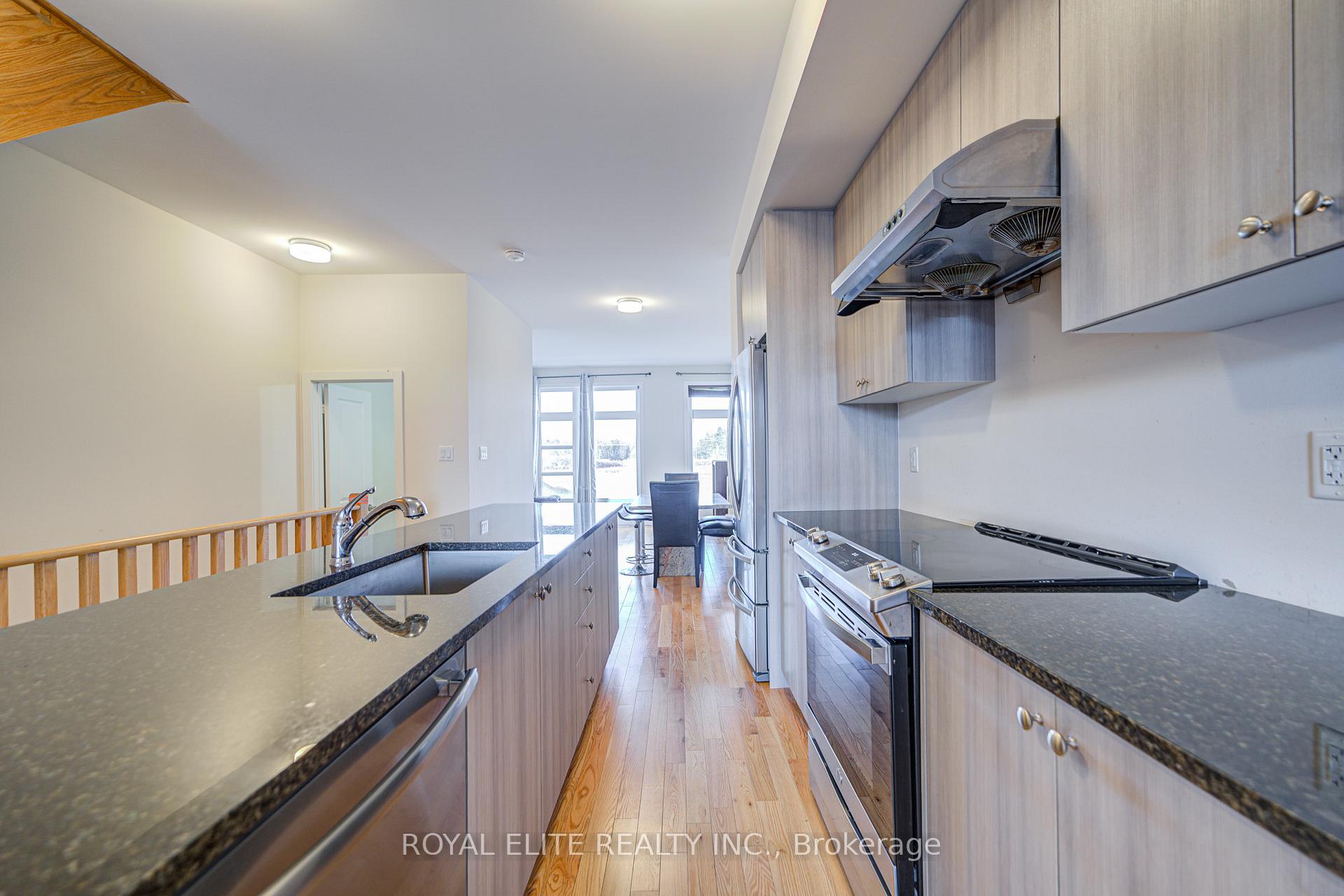 Photo 20 of 2656 Castlegate Crossing, Pickering, Duffin Heights — HOMEH