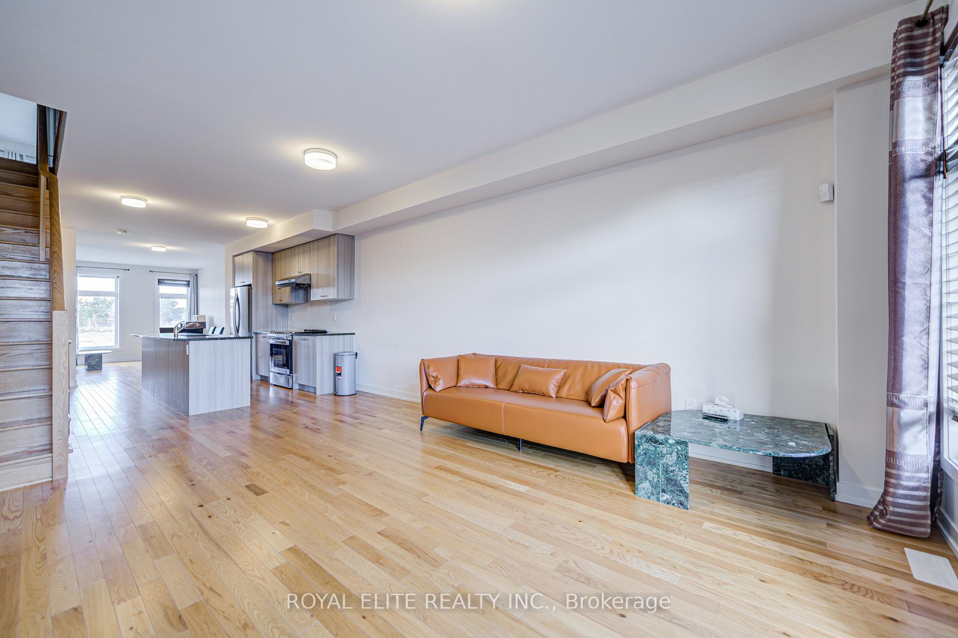 Photo 24 of 2656 Castlegate Crossing, Pickering, Duffin Heights — HOMEH
