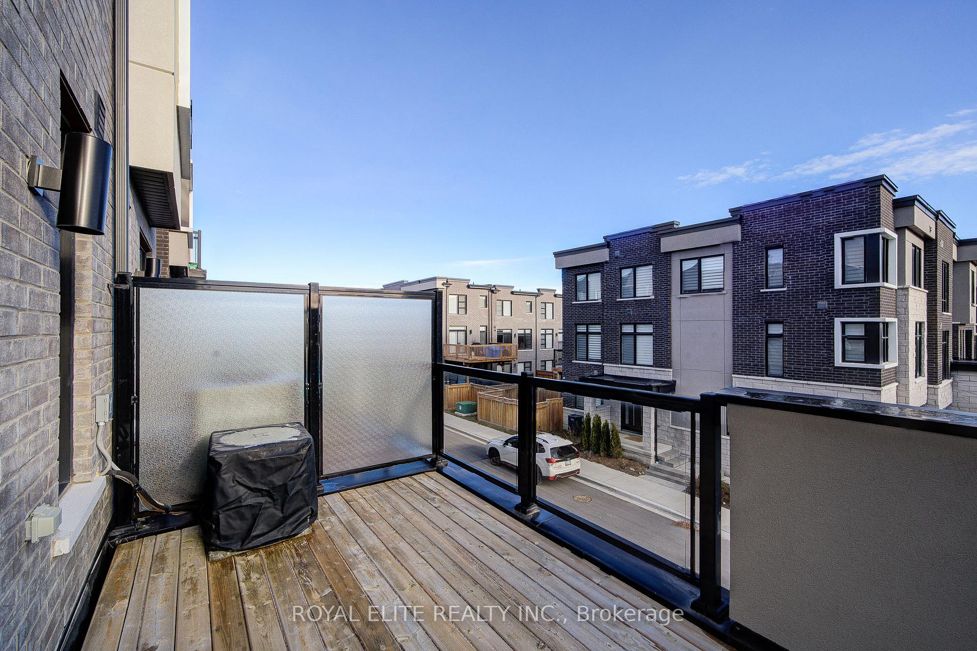Photo 25 of 2656 Castlegate Crossing, Pickering, Duffin Heights — HOMEH