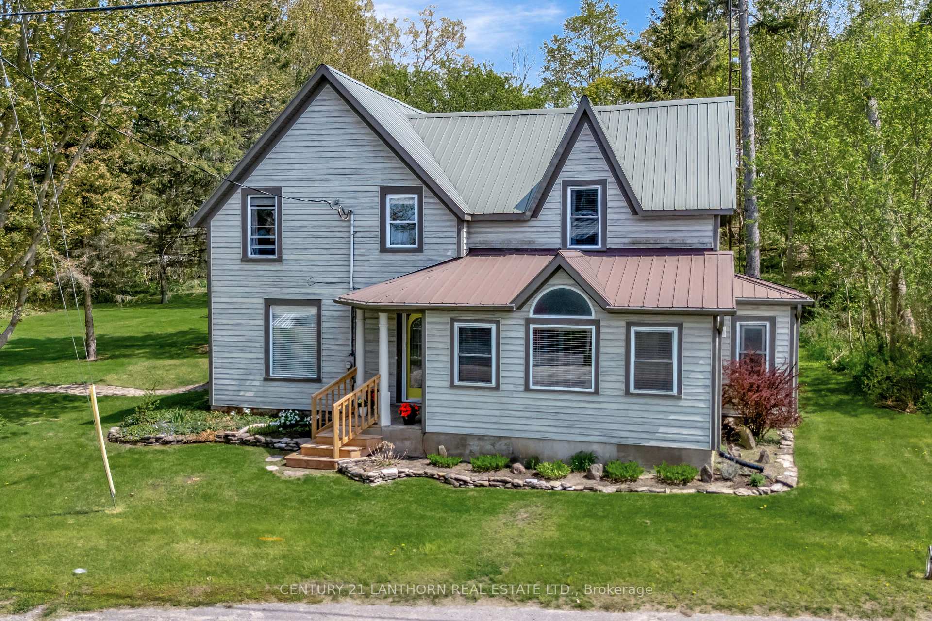 Front of 1647 County 10 Road