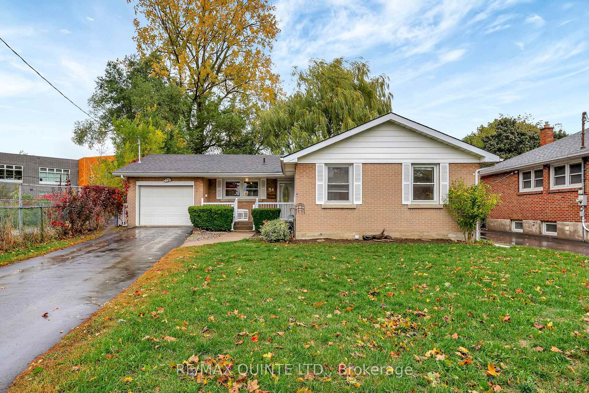 Photo 1 of 94 Hastings Drive, Belleville, Belleville Ward — HOMEH