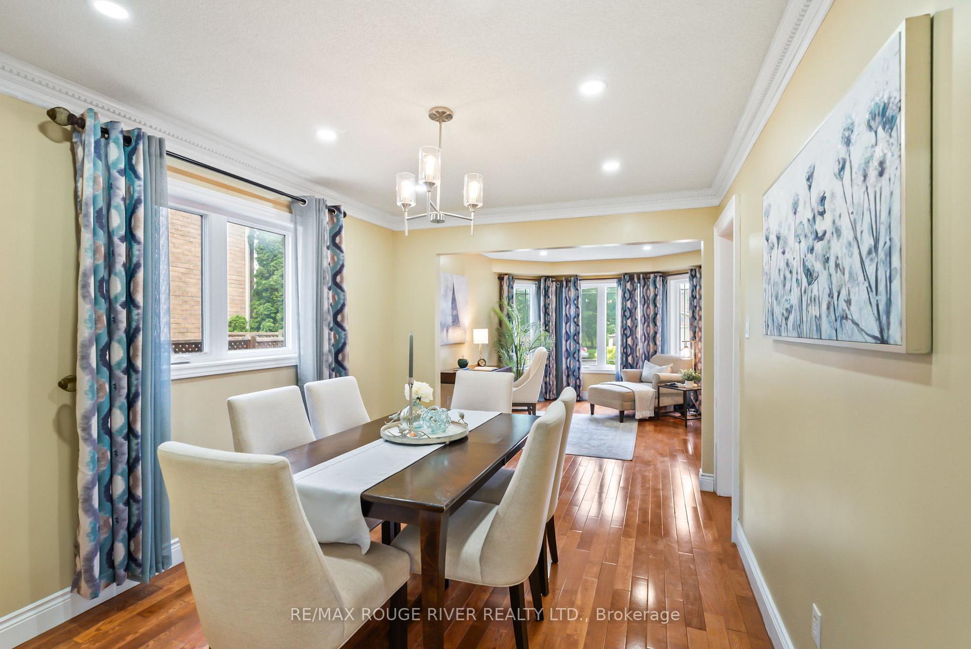 Photo 6 of 41 Valleywood Drive, Whitby, Williamsburg — HOMEH