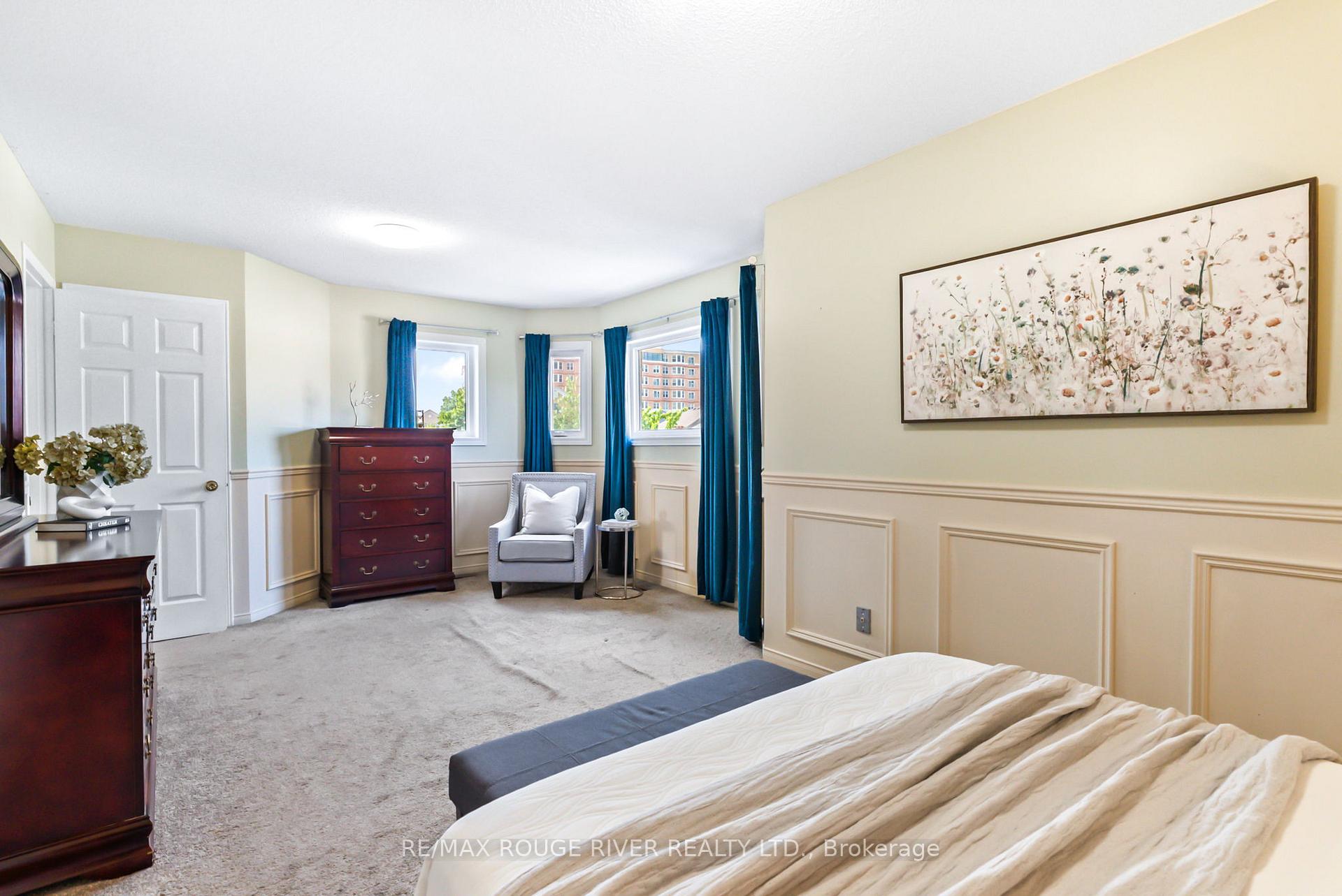 Photo 20 of 41 Valleywood Drive, Whitby, Williamsburg — HOMEH