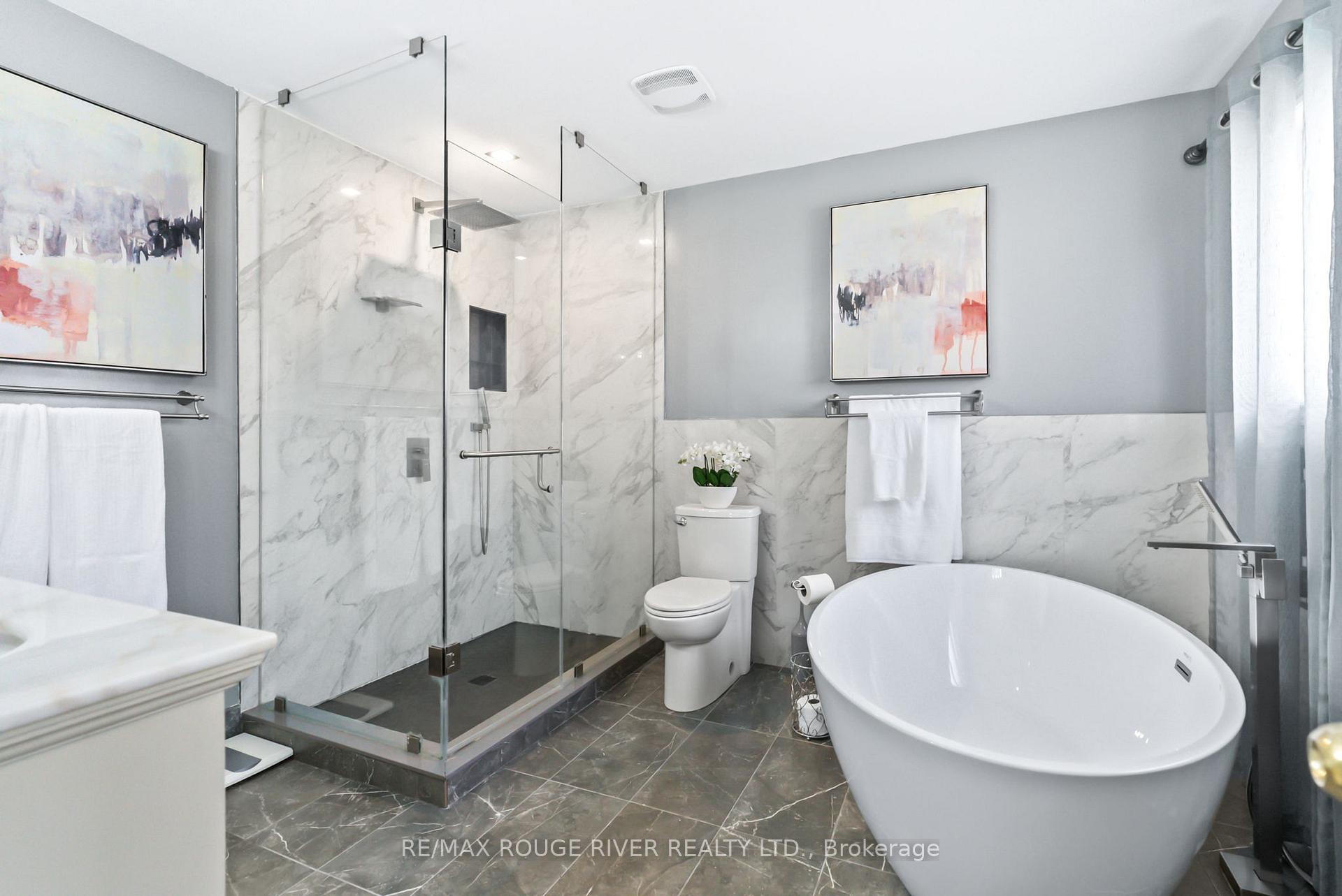 Photo 21 of 41 Valleywood Drive, Whitby, Williamsburg — HOMEH