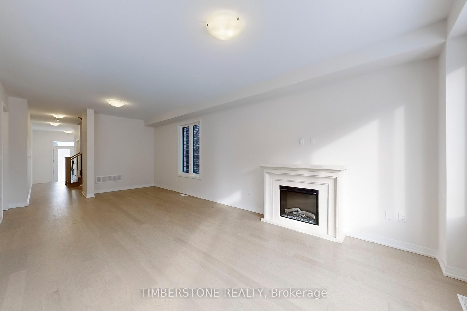 Photo 6 of 1829 Irish Moss Square, Pickering, Rural Pickering — HOMEH