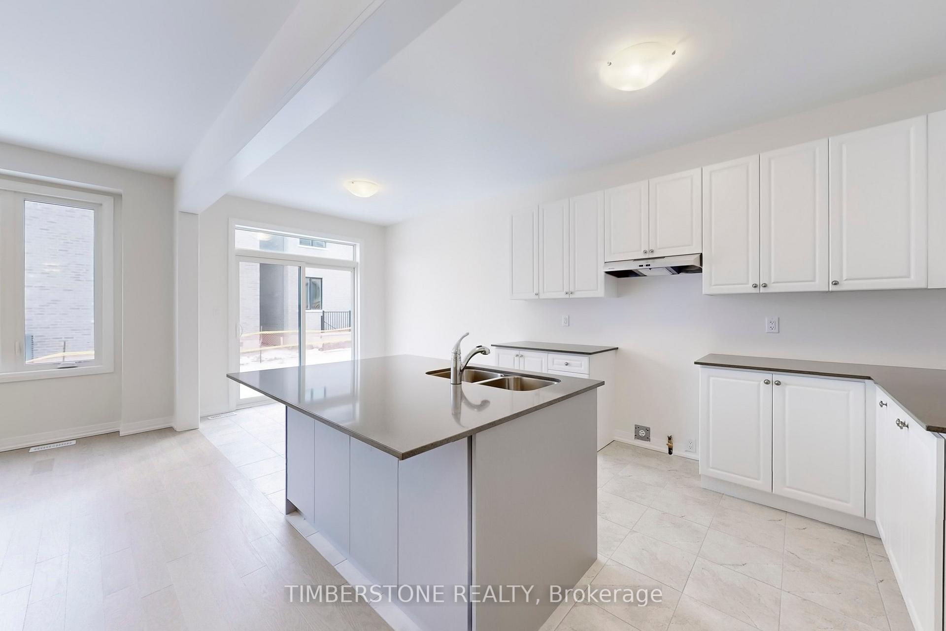 Photo 8 of 1829 Irish Moss Square, Pickering, Rural Pickering — HOMEH