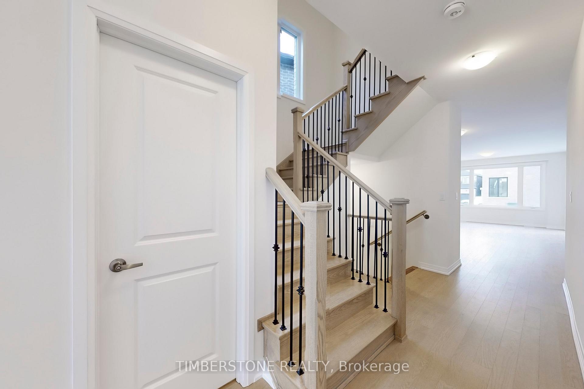 Photo 16 of 1829 Irish Moss Square, Pickering, Rural Pickering — HOMEH