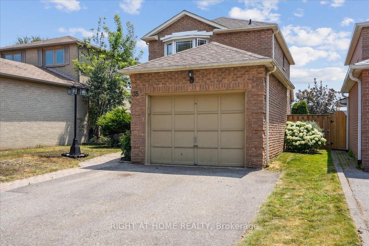 Photo 2 of 35 Millington Crescent, Ajax, Central — HOMEH
