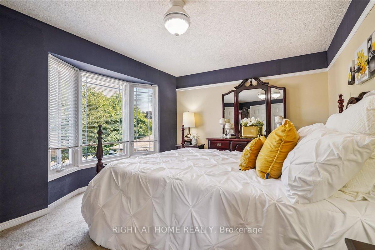 Photo 18 of 35 Millington Crescent, Ajax, Central — HOMEH