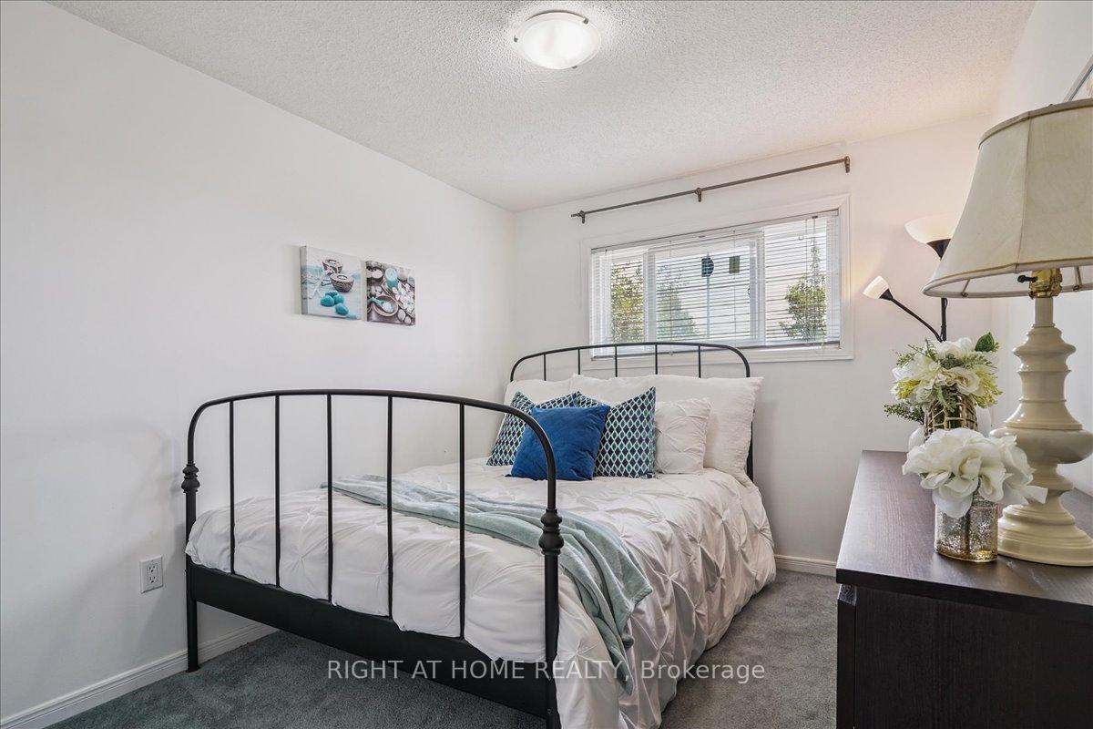 Photo 19 of 35 Millington Crescent, Ajax, Central — HOMEH