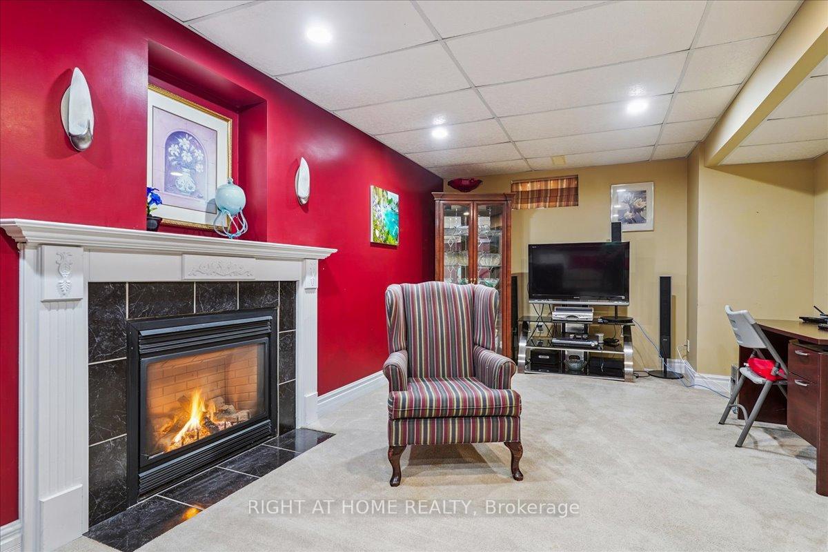 Photo 24 of 35 Millington Crescent, Ajax, Central — HOMEH