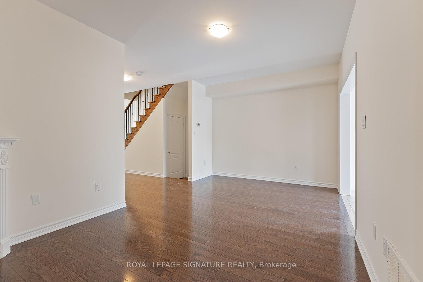 Photo 9 of 8 Zachary Place, Vaughan, Vellore Village — HOMEH