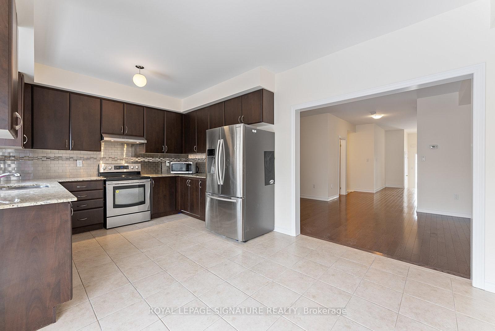 Photo 14 of 8 Zachary Place, Vaughan, Vellore Village — HOMEH