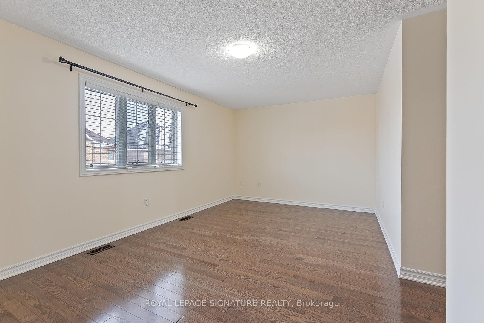 Photo 20 of 8 Zachary Place, Vaughan, Vellore Village — HOMEH