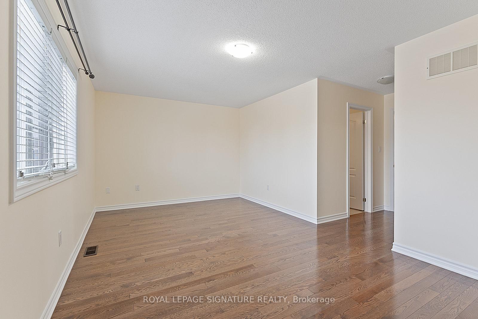 Photo 21 of 8 Zachary Place, Vaughan, Vellore Village — HOMEH