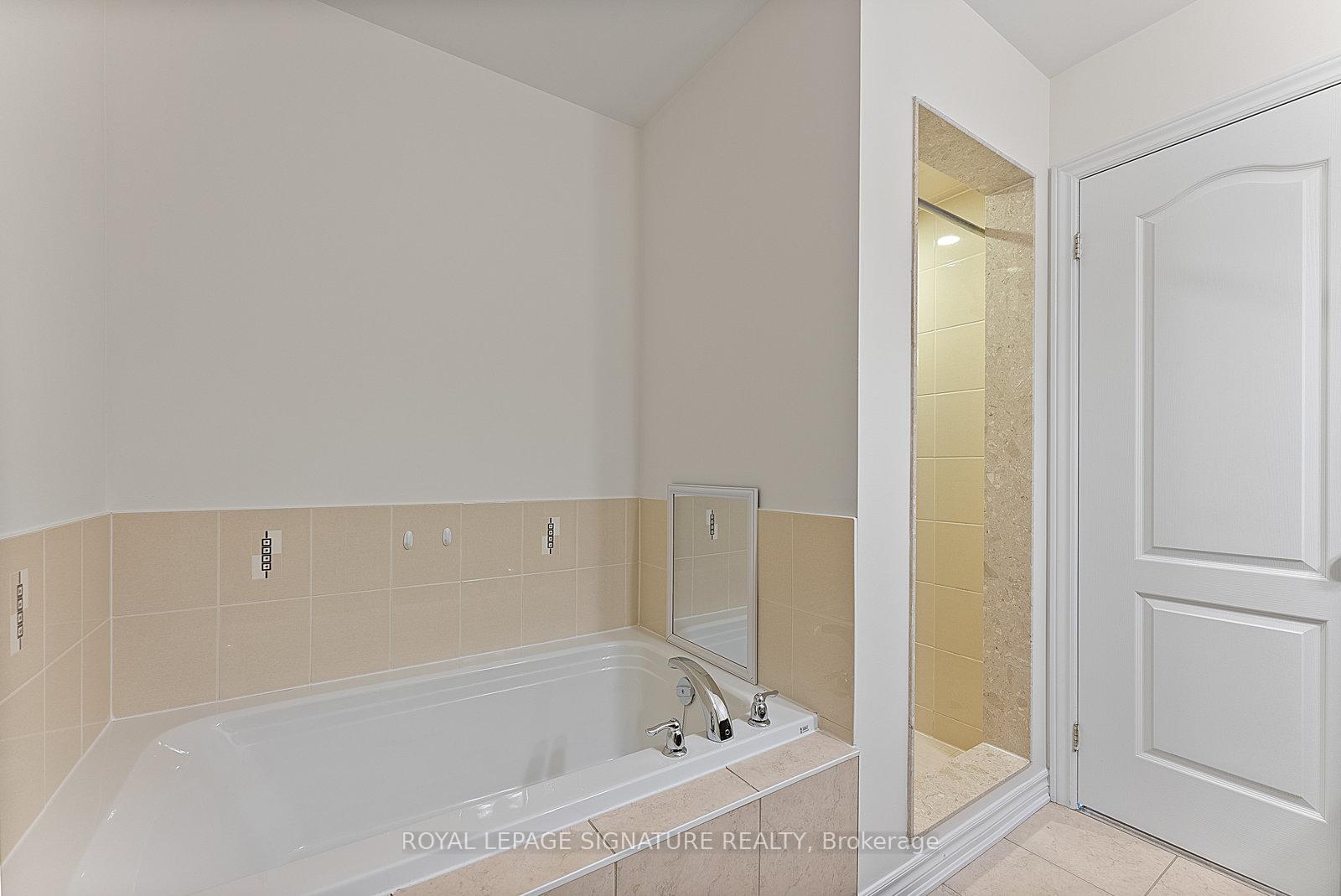 Photo 24 of 8 Zachary Place, Vaughan, Vellore Village — HOMEH